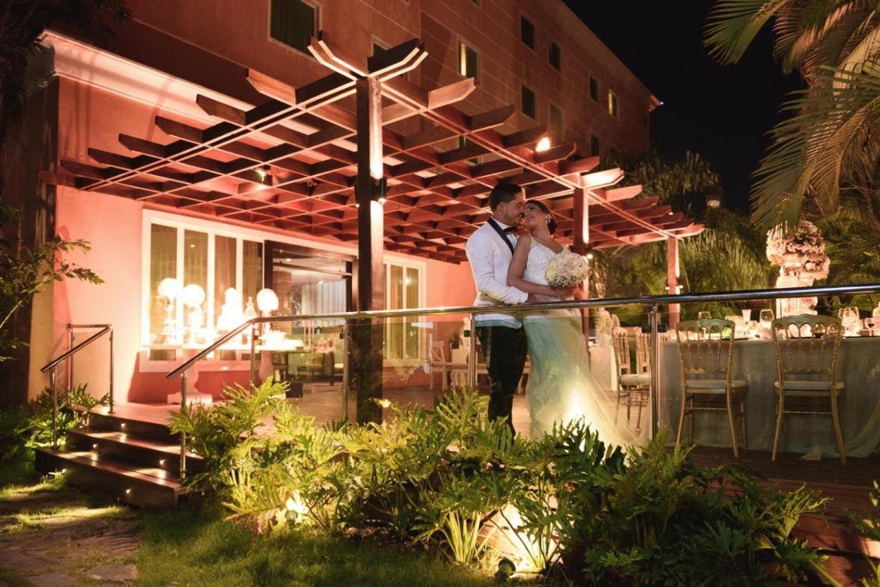 Hodelpa Garden Court Hotel Santiago De Los Caballeros Exterior photo